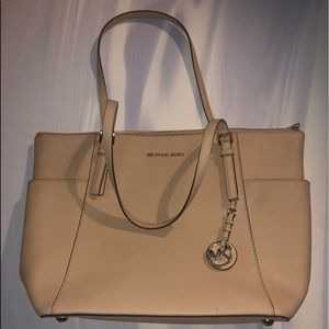 Micheal Kors bag
